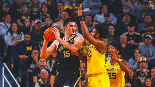 COLLEGE BASKETBALL Trending Image: Zach Edey not returning to Purdue after this season, will declare for 2024 NBA Draft